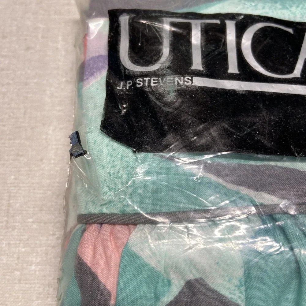 2 Vintage Utica JP Stevens & Co 80's 90's Ruffle Standard Pillowcases NIP Retro